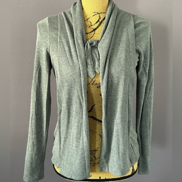 Dress Barn Sweaters - Dress Barn tie front sweater